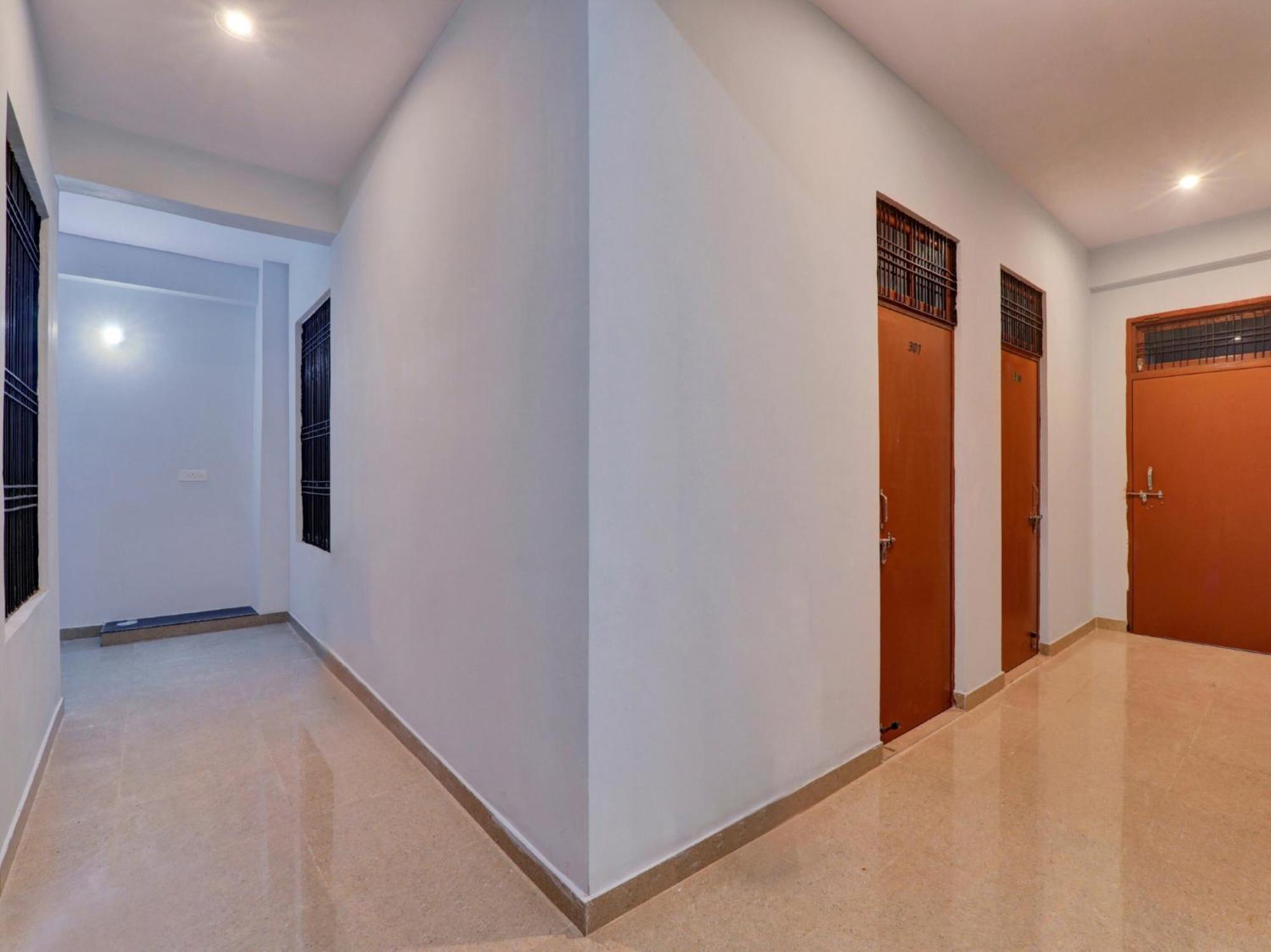 Hotel O Aradhya Galaxy Bhauli ภายนอก รูปภาพ