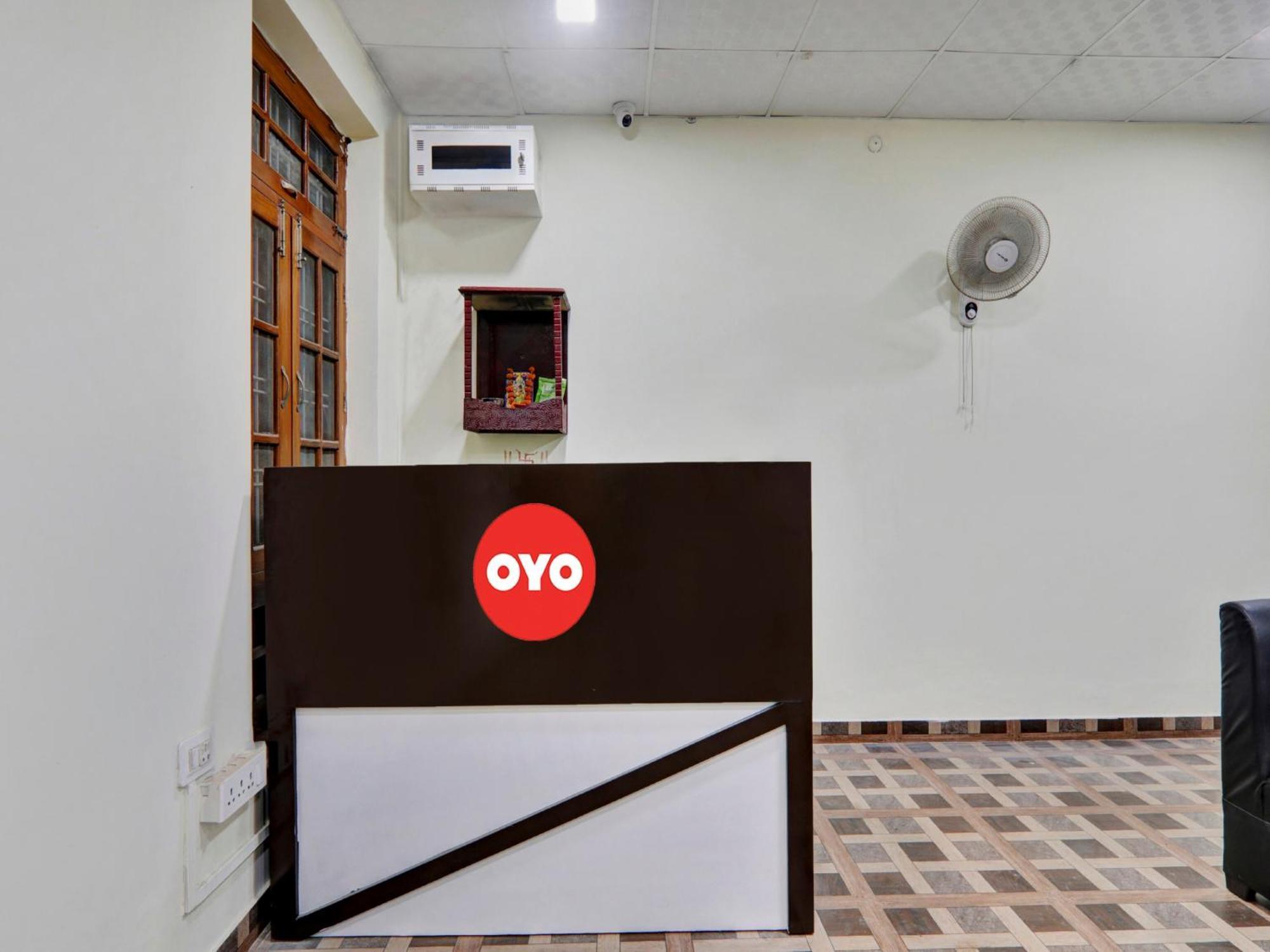 Hotel O Aradhya Galaxy Bhauli ภายนอก รูปภาพ