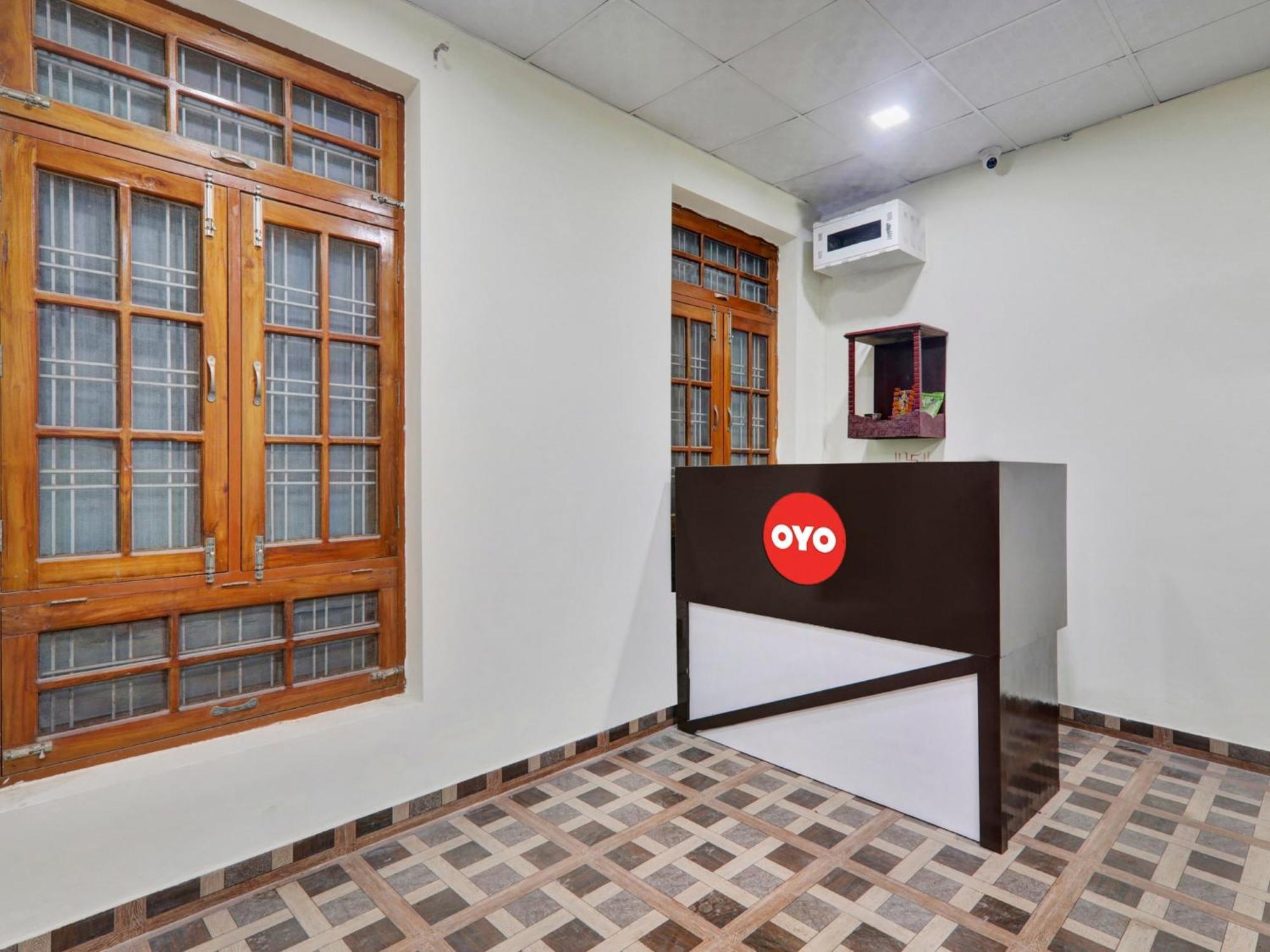 Hotel O Aradhya Galaxy Bhauli ภายนอก รูปภาพ